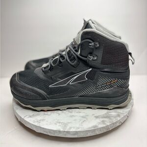 Size 8- Altra Women’s Lone Peak All-Weather Mid Boots